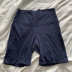 Aritzia TNA Bike Shorts